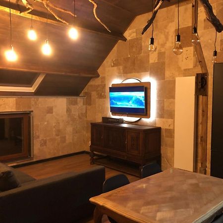 Chez Claude Appartement Cozy Climatise Pour 4 Personnes Tout Confort Ath Exterior photo